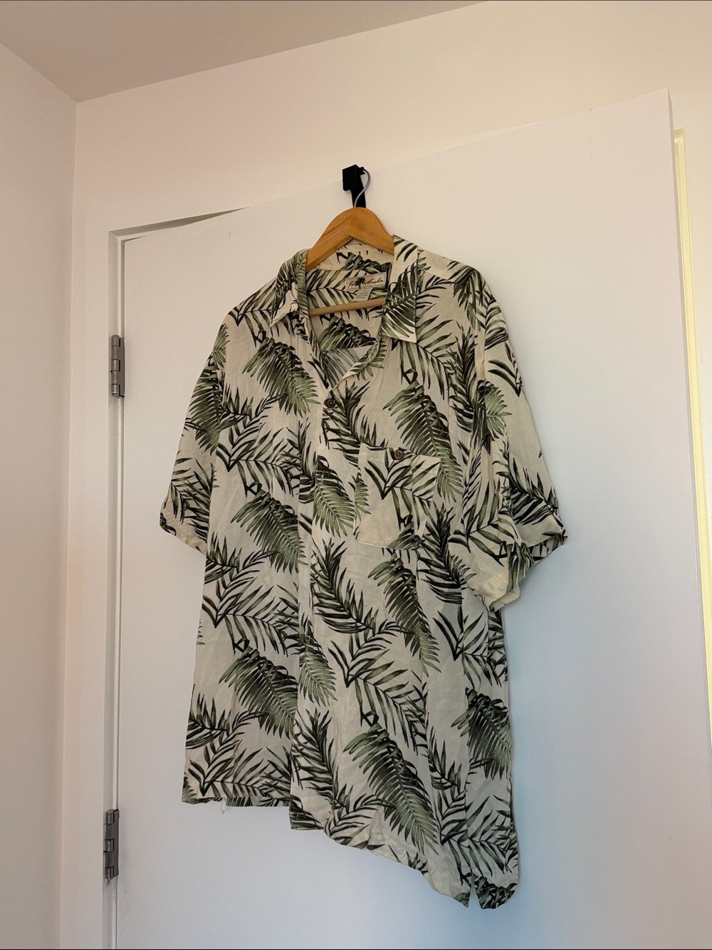 Men's Short Sleeve Button-Down Shirt with Green Palm Print - Unbranded